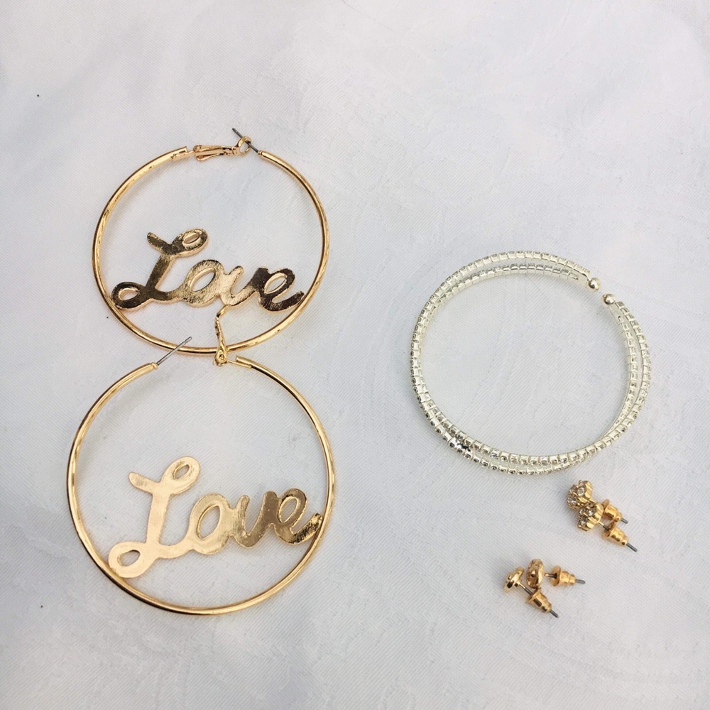 Beautiful earrings!